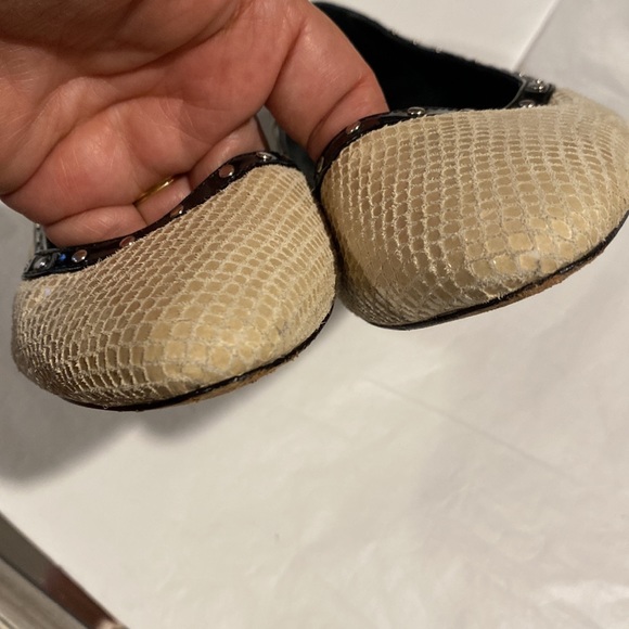 Shoes - Picture 5 of 7